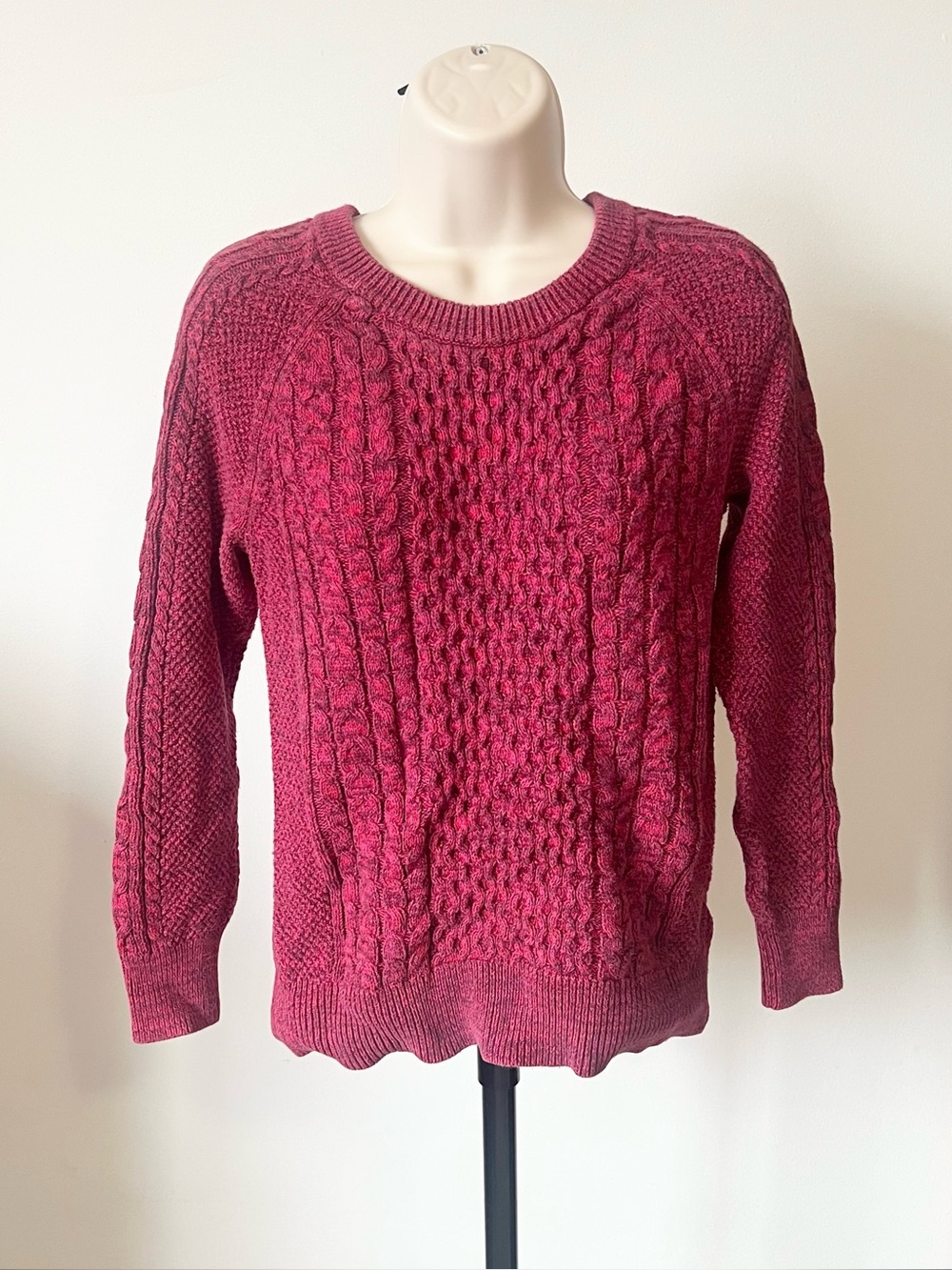 GAP Women’s Cable Knit Crewneck Sweater Red Marled Size Small 100% Cotton